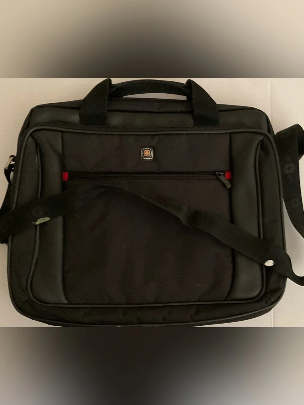 Wenger Swiss Tech Black Padded Laptop Messenger Bag 15x12